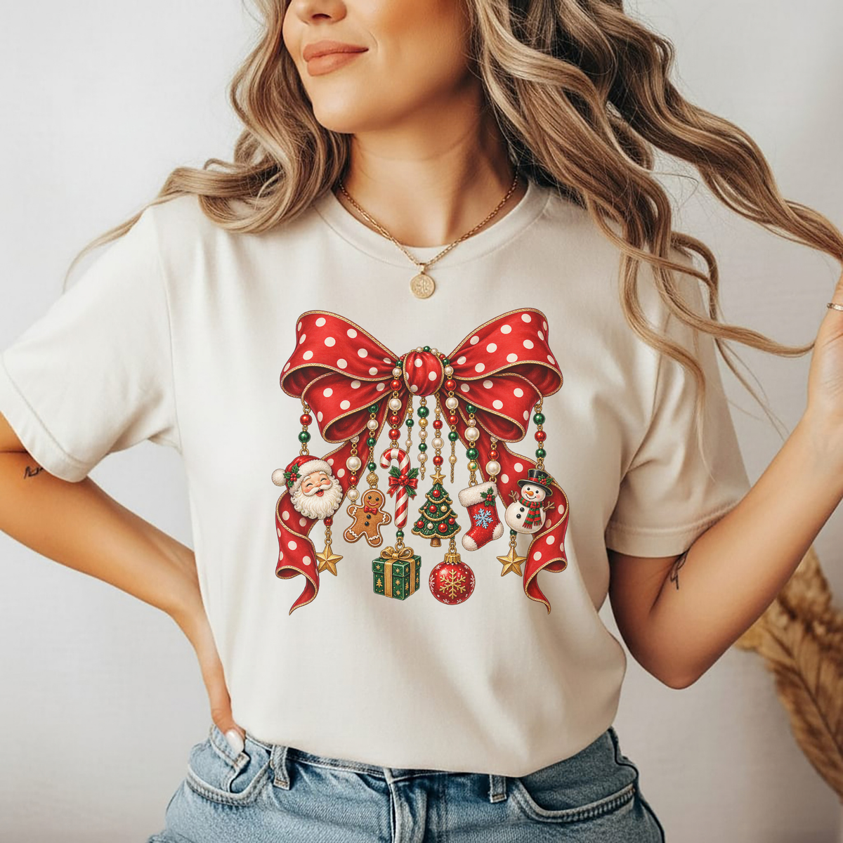 Playera Navideña Moño Rojo Coquette | Dijes de Navidad