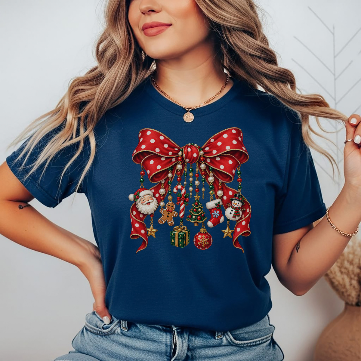 Playera Navideña Moño Rojo Coquette | Dijes de Navidad